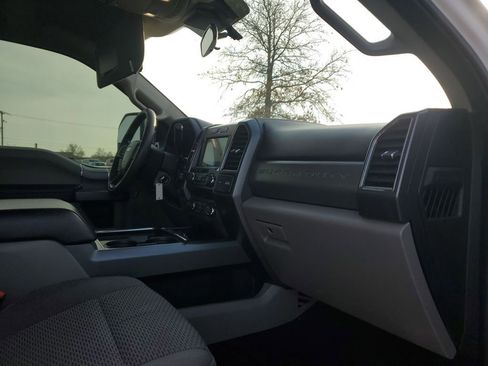 Used 2021 Ford F250 XLT w/ XLT Premium Package image 31