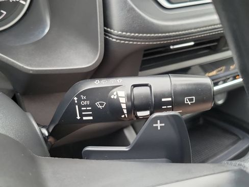 Used 2024 Nissan Rogue SV FWD image 17