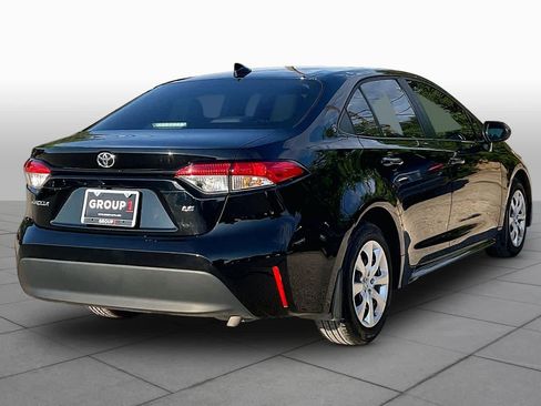 Used 2025 Toyota Corolla LE FWD image 13