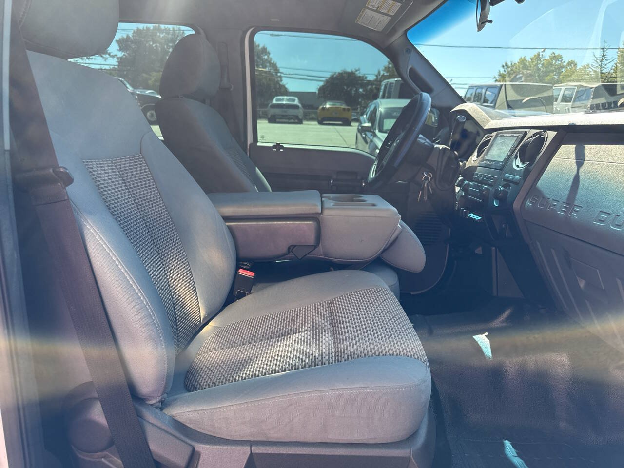Used 2015 Ford F250 XL w/ Power Equipment Group RWD image 16