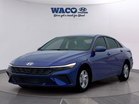 Used 2026 Hyundai Elantra SE w/ Cargo Package image 1