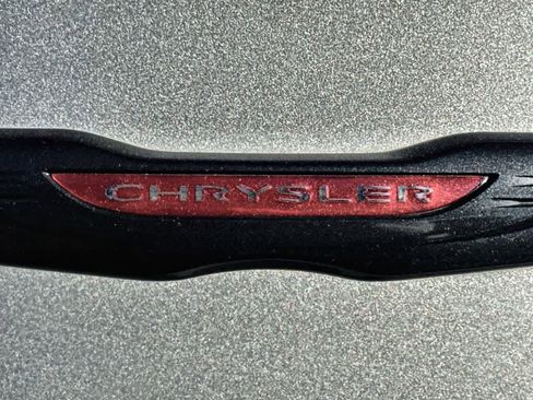 Used 2023 Chrysler 300 S RWD image 9