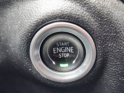 Used 2021 Chevrolet Silverado 1500 LT RWD image 21
