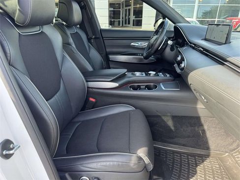 Used 2023 Genesis GV70 2.5T Sport Prestige w/ Sport Prestige Package image 7
