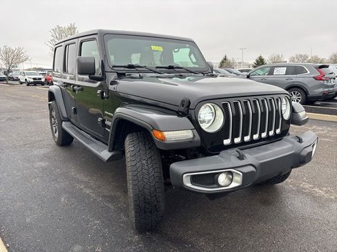 Used 2018 Jeep Wrangler Unlimited Sahara w/ Dual Top Group image 12