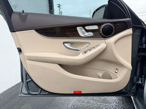 Used 2017 Mercedes-Benz C 300 Sport image 30