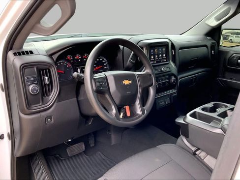 Used 2021 Chevrolet Silverado 1500 Custom RWD image 17