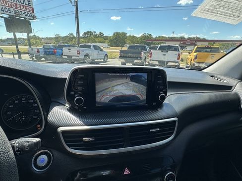 Used 2019 Hyundai Tucson Sport FWD image 14