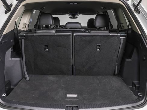 Used 2024 Volkswagen Atlas SE image 42