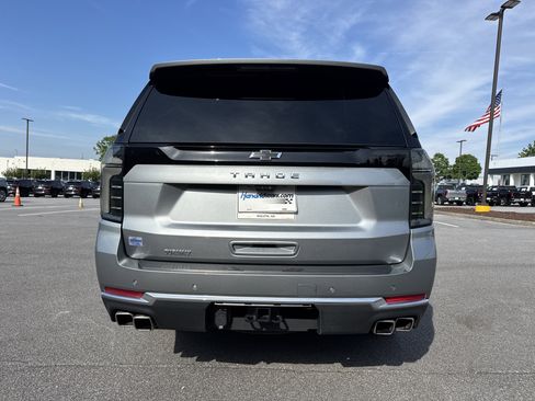 Used 2025 Chevrolet Tahoe High Country AWD/4WD image 9