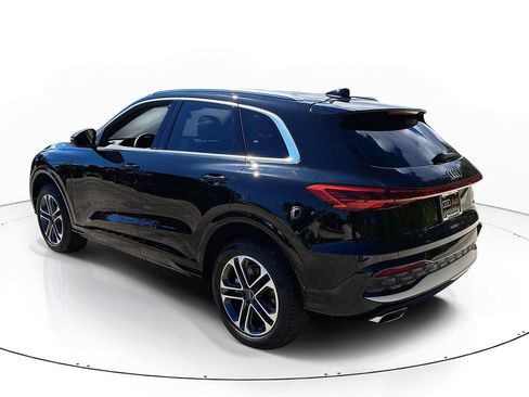 Used 2025 Audi Q5 Premium w/ Convenience Package AWD/4WD image 3
