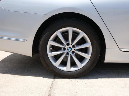 Used 2016 BMW 740i RWD image 17