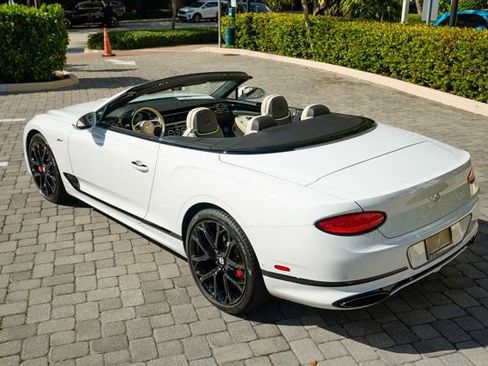 Used 2024 Bentley Continental GT Speed image 21