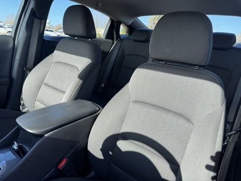 Used 2023 Chevrolet Malibu LT image 11