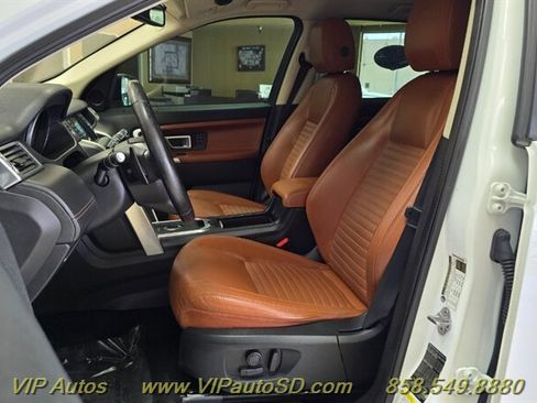 Used 2017 Land Rover Discovery Sport HSE Luxury AWD/4WD image 11