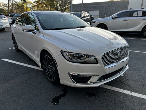 Used 2020 Lincoln MKZ Reserve w/ Luxury Package image 2