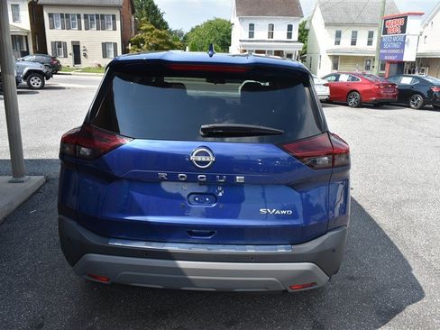 Used 2023 Nissan Rogue SV AWD/4WD image 5