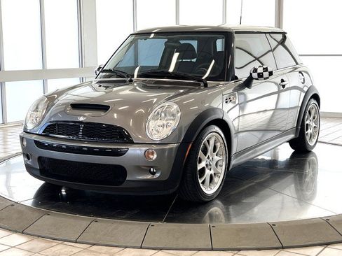 Used 2004 MINI Cooper S FWD image 3