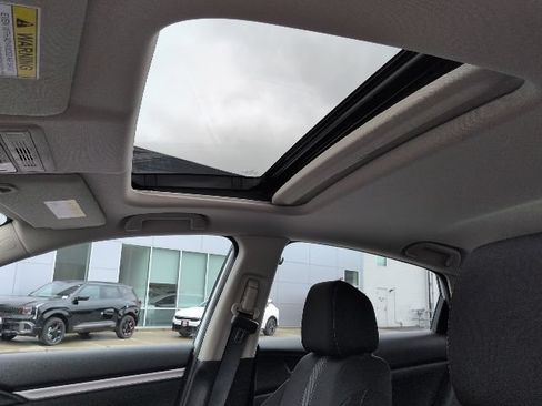 Used 2020 Honda Civic EX image 22