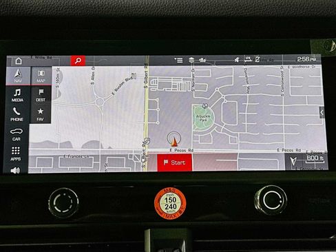 Certified 2026 Porsche Macan AWD/4WD image 18