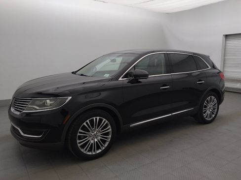 Used 2017 Lincoln MKX Reserve FWD image 2