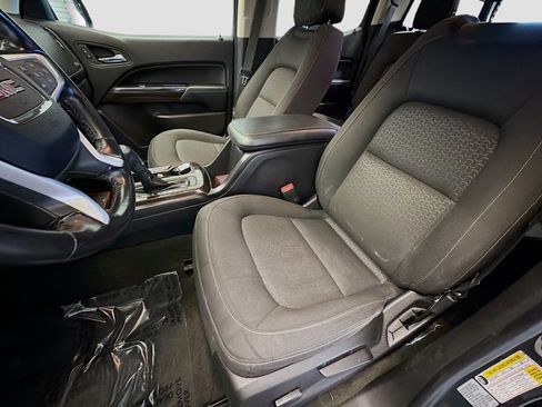 Used 2016 GMC Canyon SLE w/ SLE Convenience Package image 11