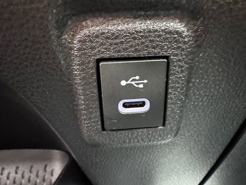 Certified 2025 Toyota Corolla SE image 39