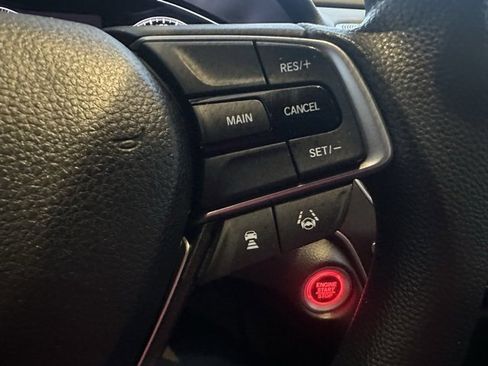 Used 2018 Honda Accord LX image 26