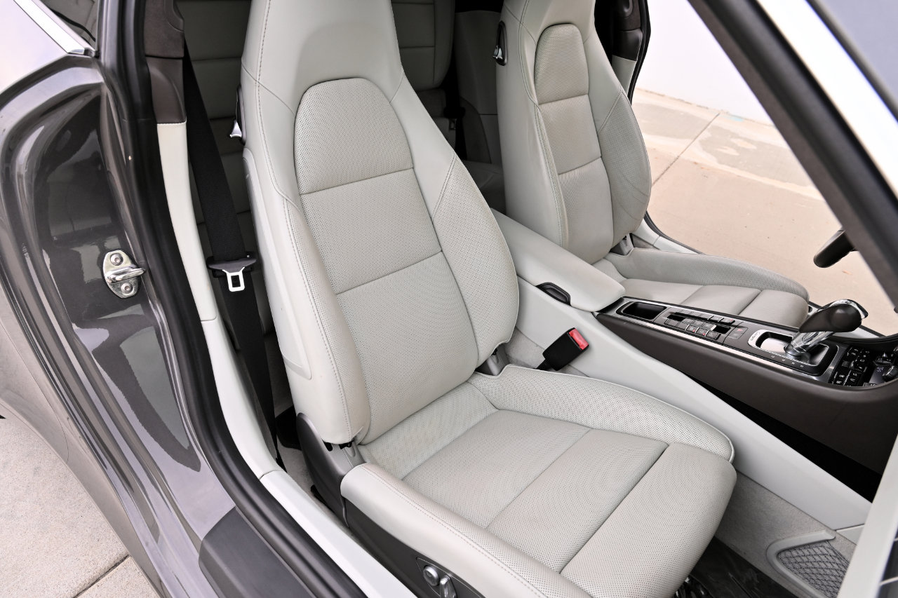 Used 2014 Porsche 911 Carrera image 27