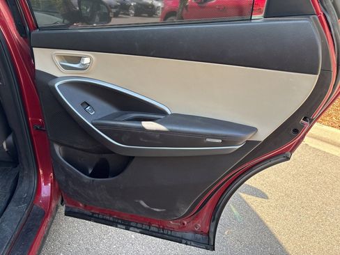 Used 2015 Hyundai Santa Fe Limited image 15