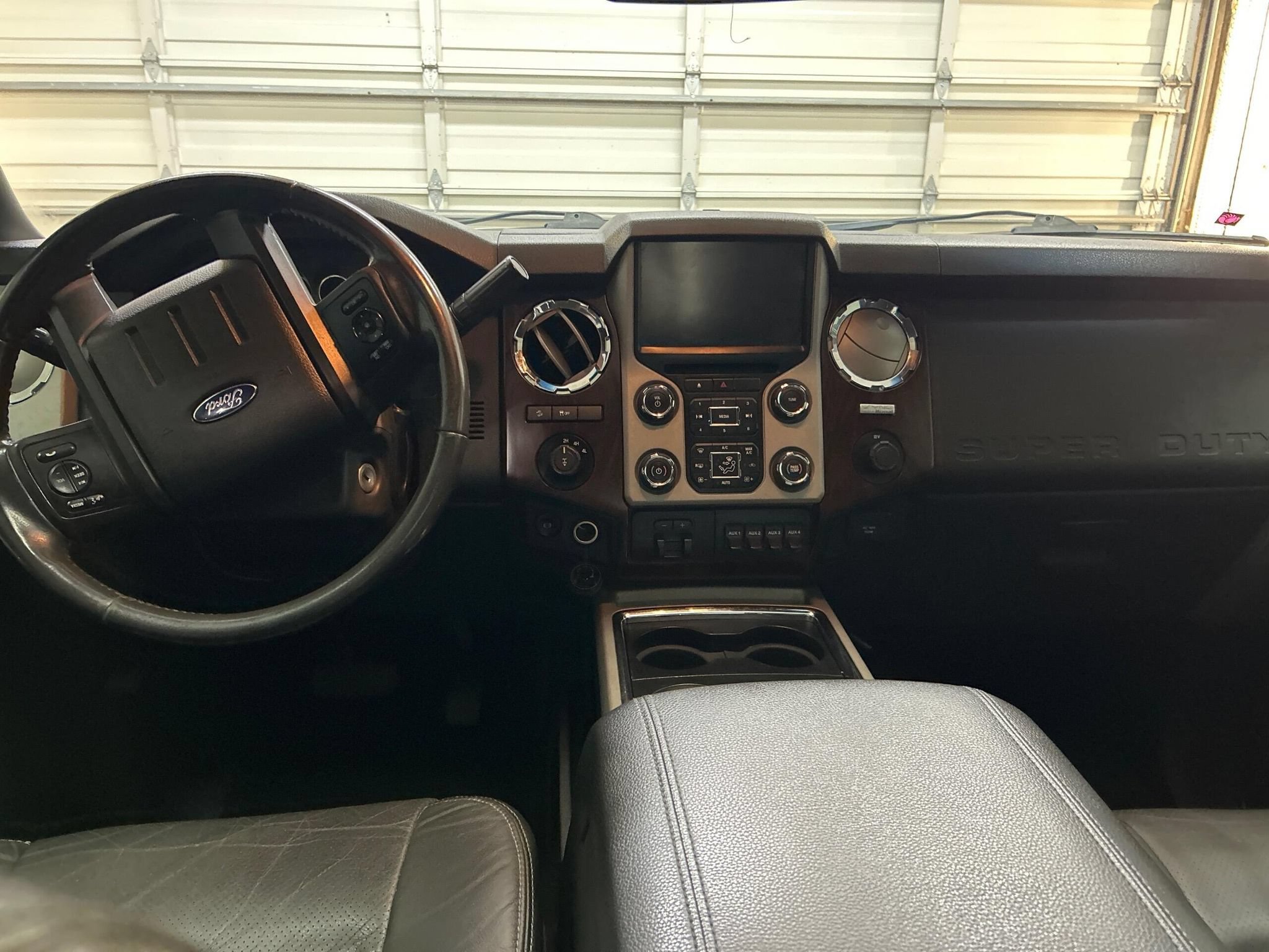 Used 2015 Ford F350 Lariat w/ Lariat Ultimate Package AWD/4WD image 11