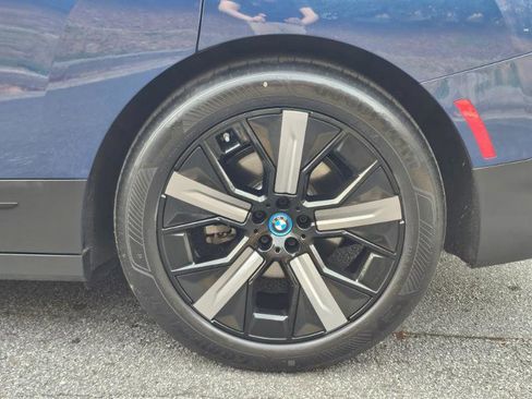 Used 2023 BMW iX xDrive50 w/ Ultimate Package 2 image 13