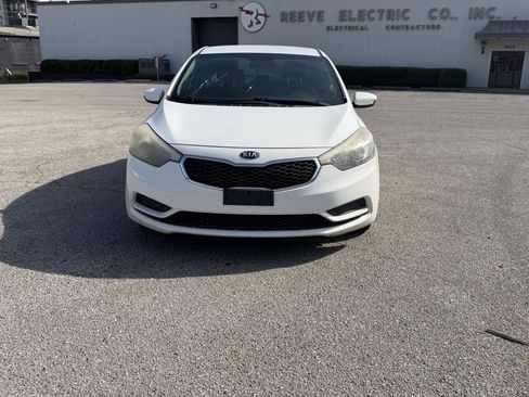Used 2016 Kia Forte LX FWD image 26