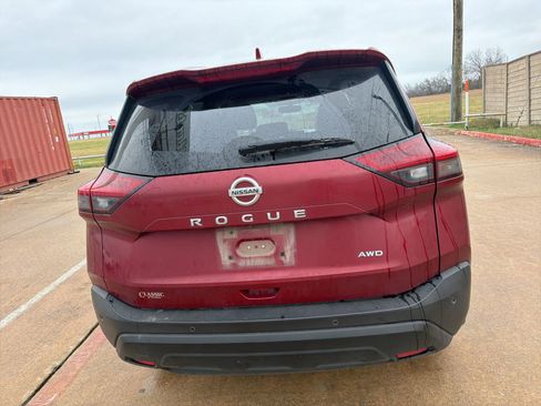 Used 2021 Nissan Rogue S image 4
