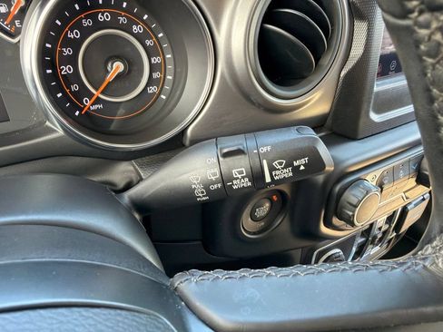 Used 2022 Jeep Wrangler Unlimited Sport AWD/4WD image 63