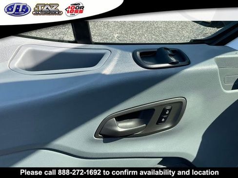 Used 2016 Ford Transit 150 XL image 12