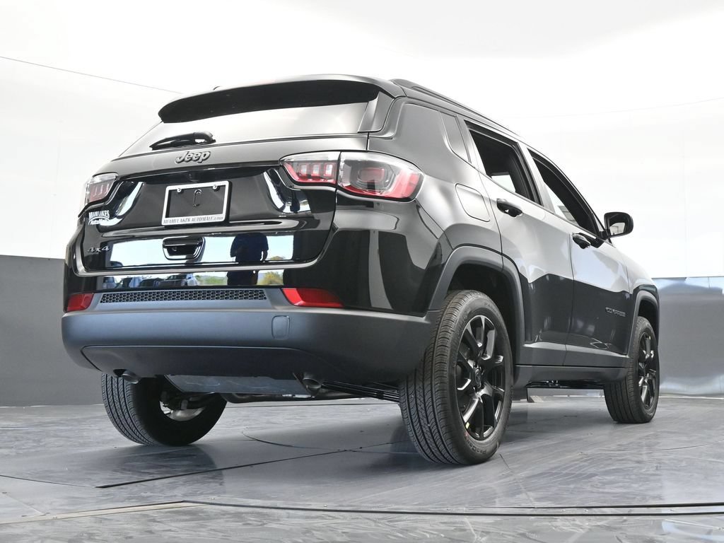 New 2026 Jeep Compass Latitude AWD/4WD image 53