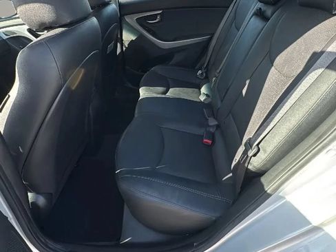 Used 2013 Hyundai Elantra Limited FWD image 12