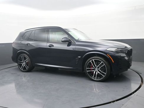 New 2026 BMW X5 xDrive40i w/ M Sport Package AWD/4WD image 3