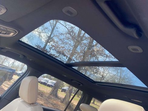 New 2026 Jeep Grand Cherokee L Limited w/ Limited Altitude Package image 21