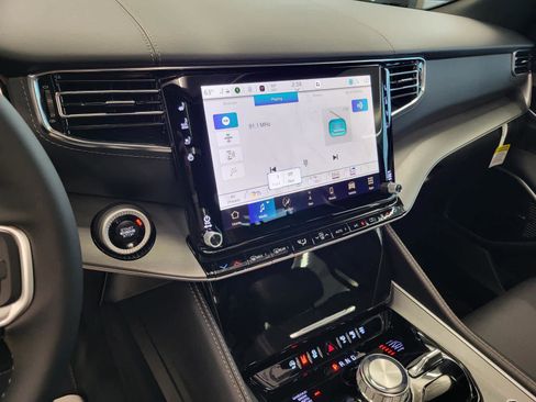 New 2026 Jeep Grand Wagoneer Limited image 18