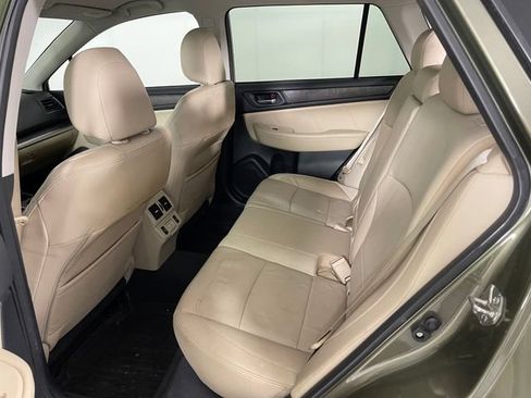 Used 2019 Subaru Outback 3.6R Limited AWD/4WD image 13