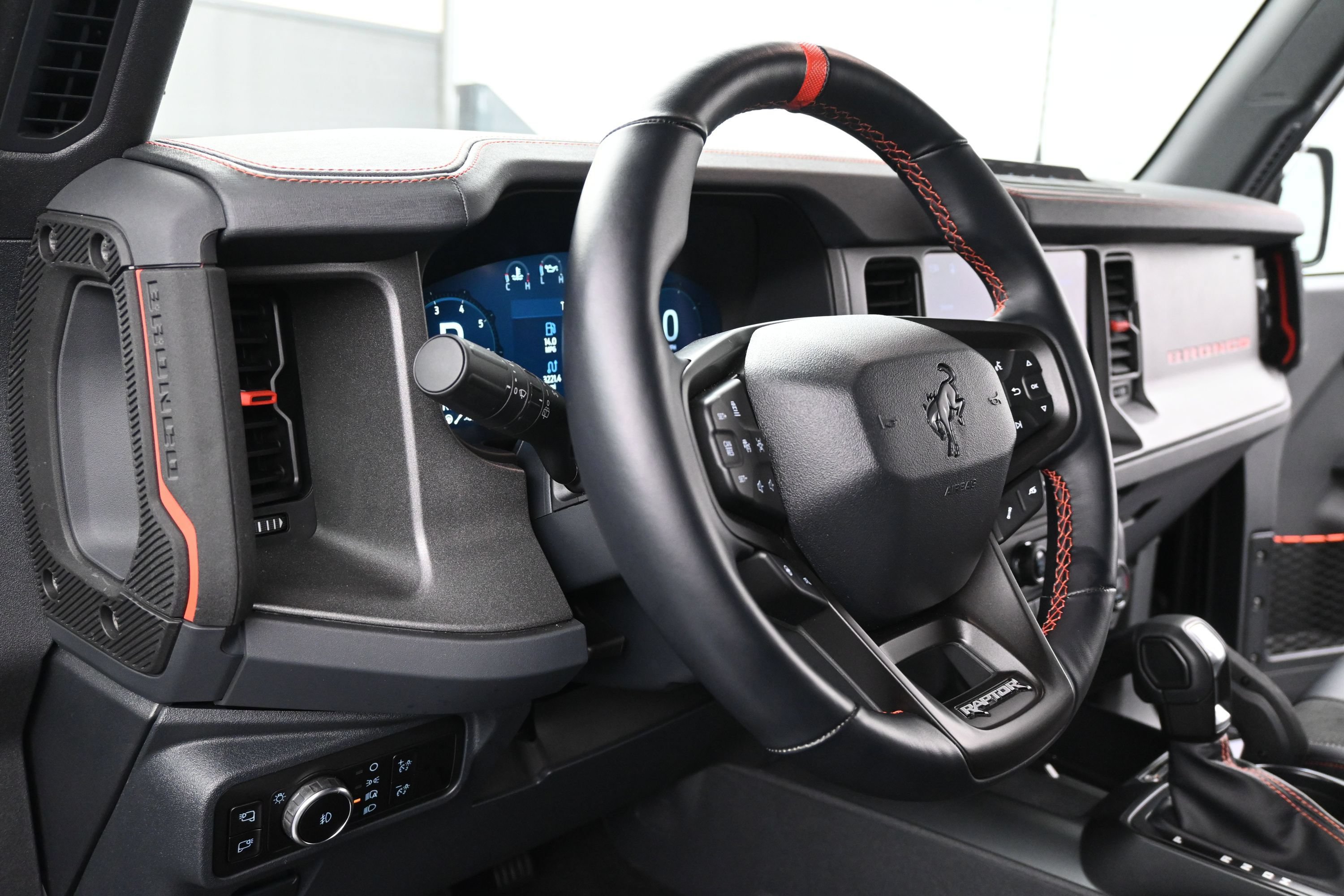 Used 2026 Ford Bronco Raptor AWD/4WD image 12