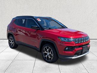 Used 2024 Jeep Compass Limited AWD/4WD video 1