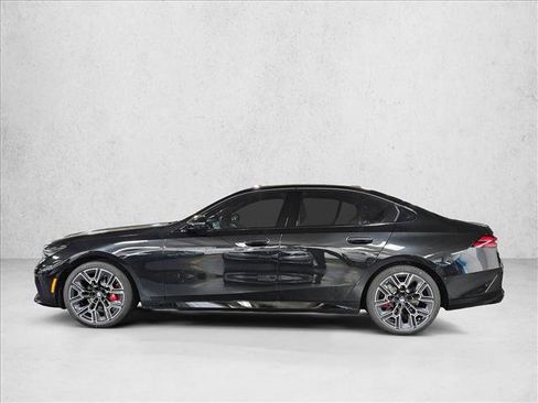 New 2026 BMW 530i xDrive w/ M Sport Package image 8