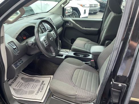 Used 2014 Nissan Frontier SV AWD/4WD image 21