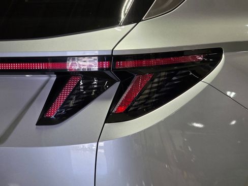 Certified 2024 Hyundai Tucson Limited image 12