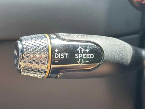 New 2025 Bentley Flying Spur Plug-In Hybrid image 47