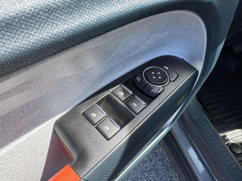Used 2024 Ford Maverick XLT w/ XLT Luxury Package FWD image 17