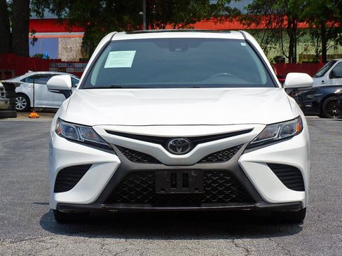 Used 2019 Toyota Camry SE w/ Audio Package FWD image 9